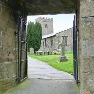 The Stables Settle